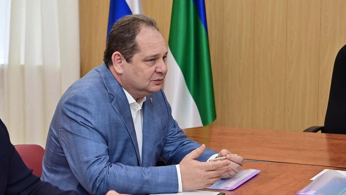 Глава Коми Ростислав Гольдштейн проинспектировал ход ремонта дорог в Удорском районе