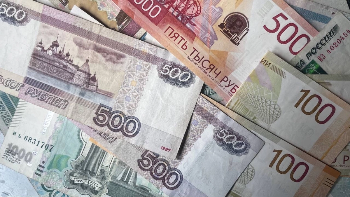 Приставы Коми взыскали 3,8 миллиона рублей зарплаты вахтовика после суда