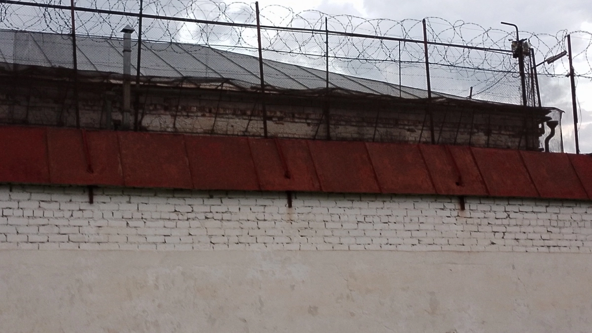 Житель Сыктывкара проведёт полгода в колонии строгого режима за угон легковушки