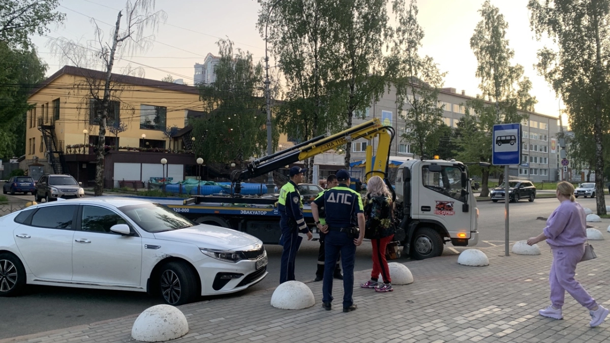 Госавтоинспекция Коми призывает родителей повторить правила дорожного движения с детьми