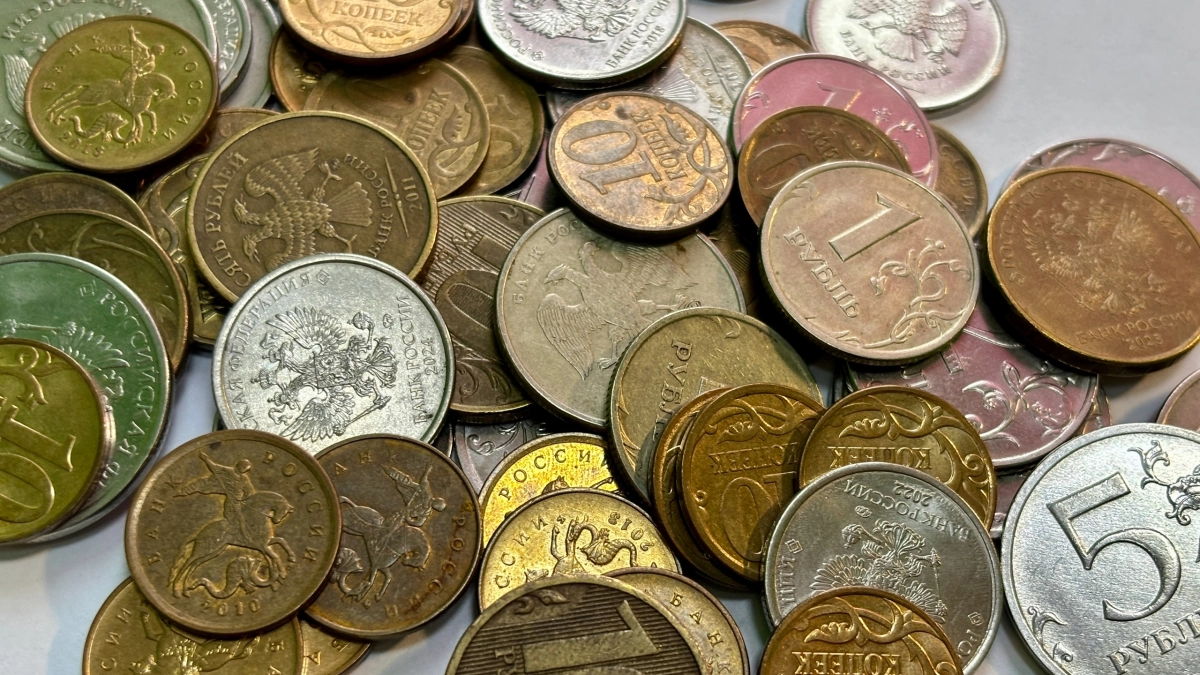 Прибыль компаний Коми упала на 60% за полгода