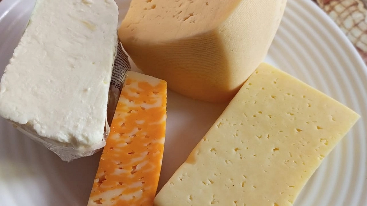 В «Пятёрочке» найден сыр для гурманов: сливочный вкус как из сырной лавки — цена совсем не ресторанная
