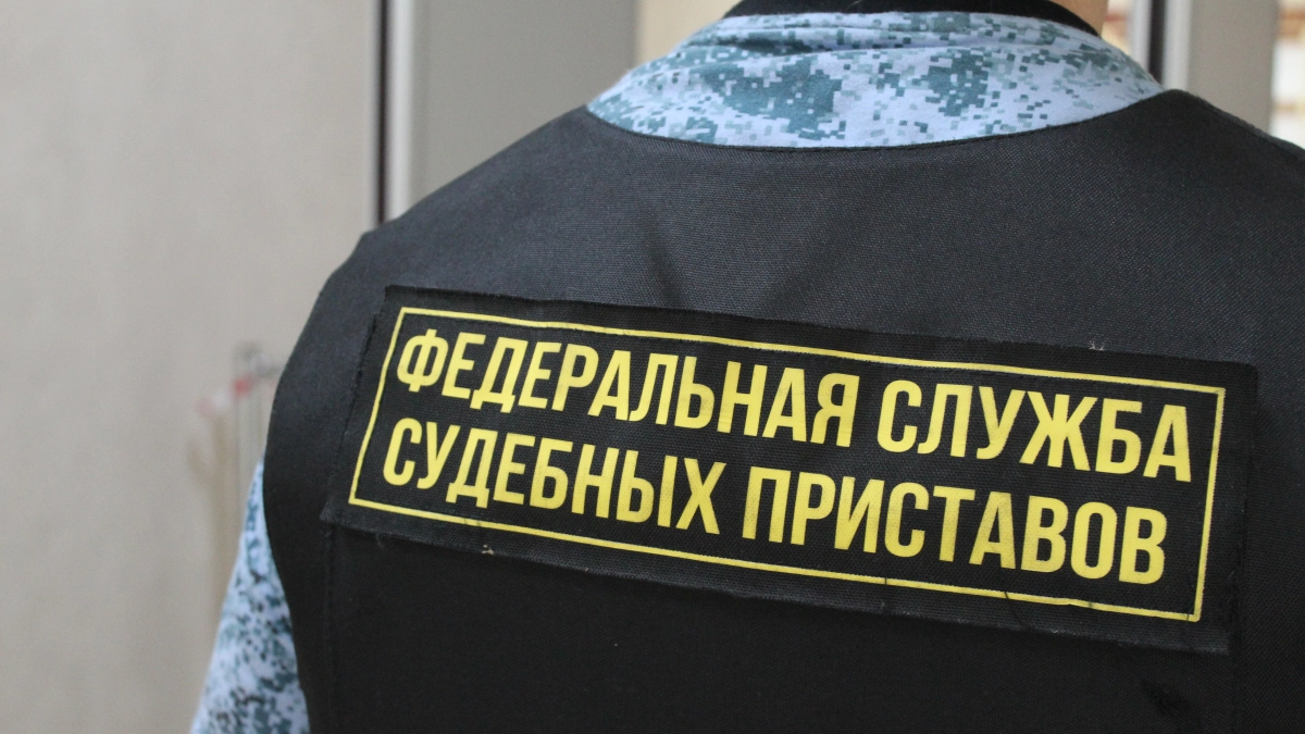 В Сыктывкаре приставы принудительно госпитализировали мужчину с заразной формой туберкулёза