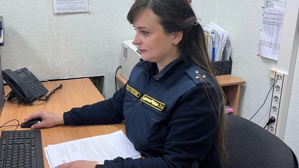Директор учреждения в Коми сам повысил себе зарплату и попал под санкции приставов