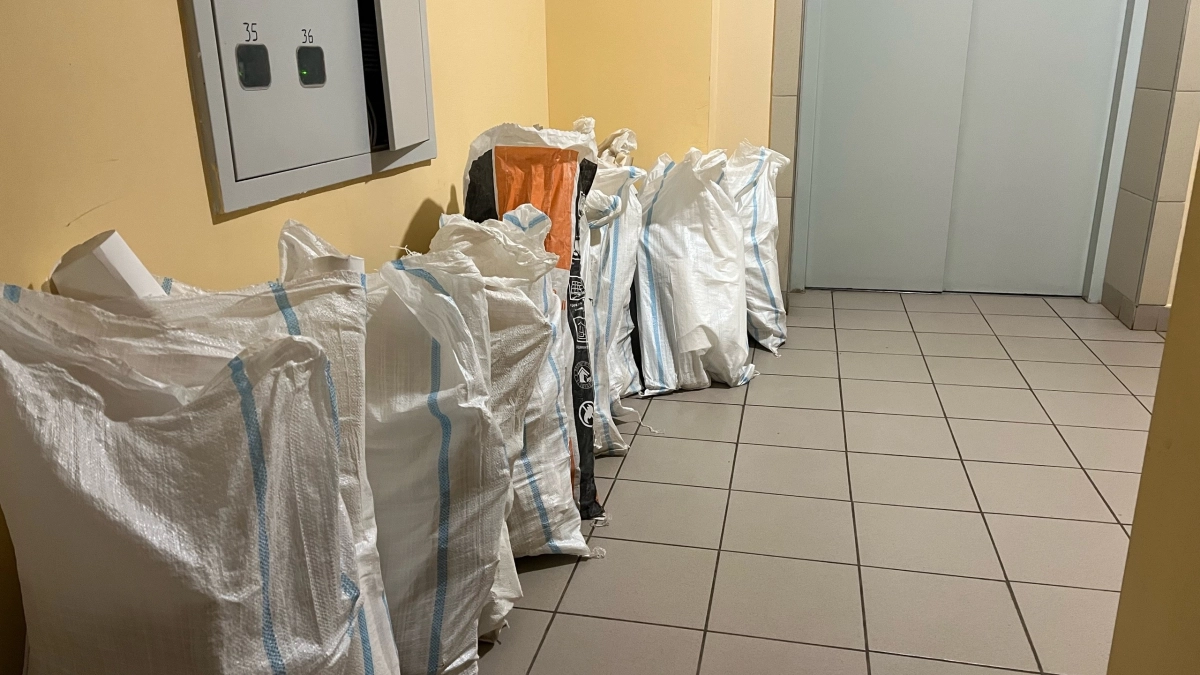 Ремонт новосела поставил под угрозу сохранность дорогого лифта в Сыктывкаре