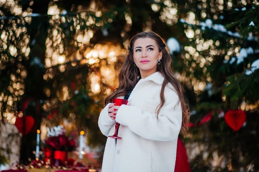 Яркие улыбки и румяные щеки: подборка лучших фото сыктывкарских девушек из Instagram