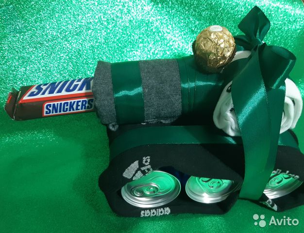 Огромная «рафаэлка» и танк из носков: что продают сыктывкарцы