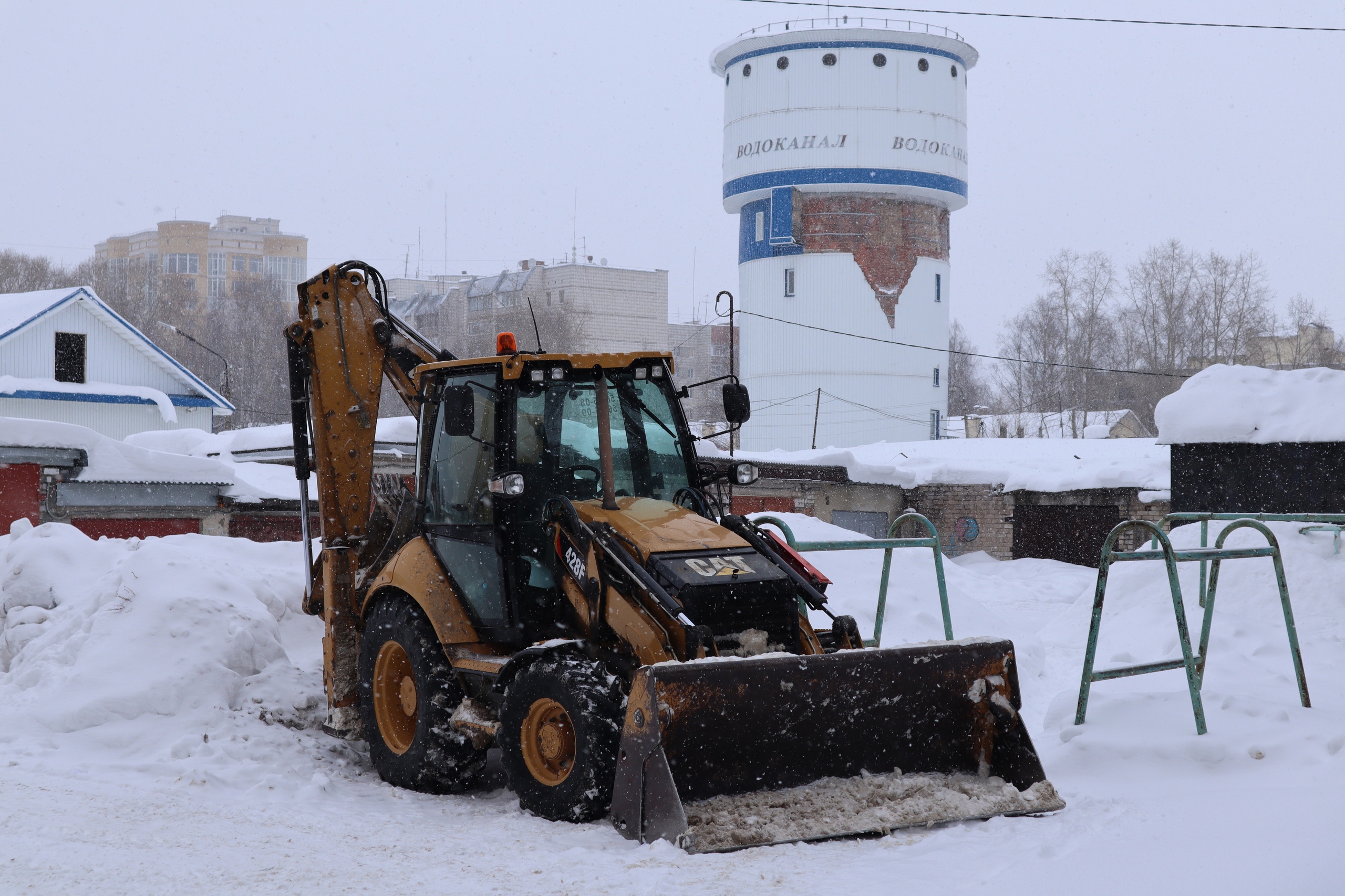 Мэр Сыктывкара объяснила, что делать, если дворы не чистят