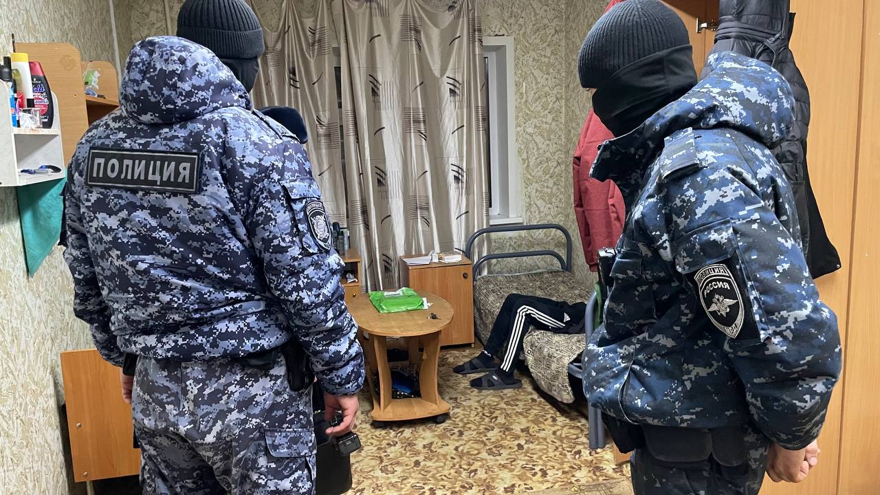 Полицейские проверили, соблюдают ли сыктывкарские студенты законы