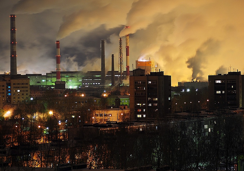 "Монди" продает бизнес в России