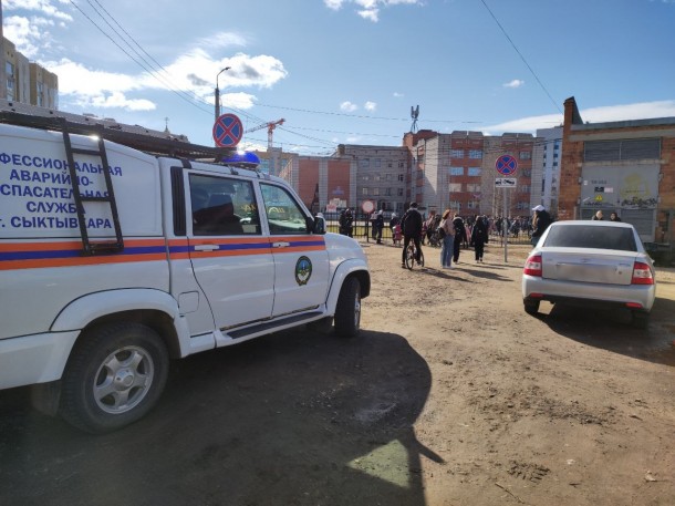 В Сыктывкаре из-за сообщения о минировании эвакуировали школу
