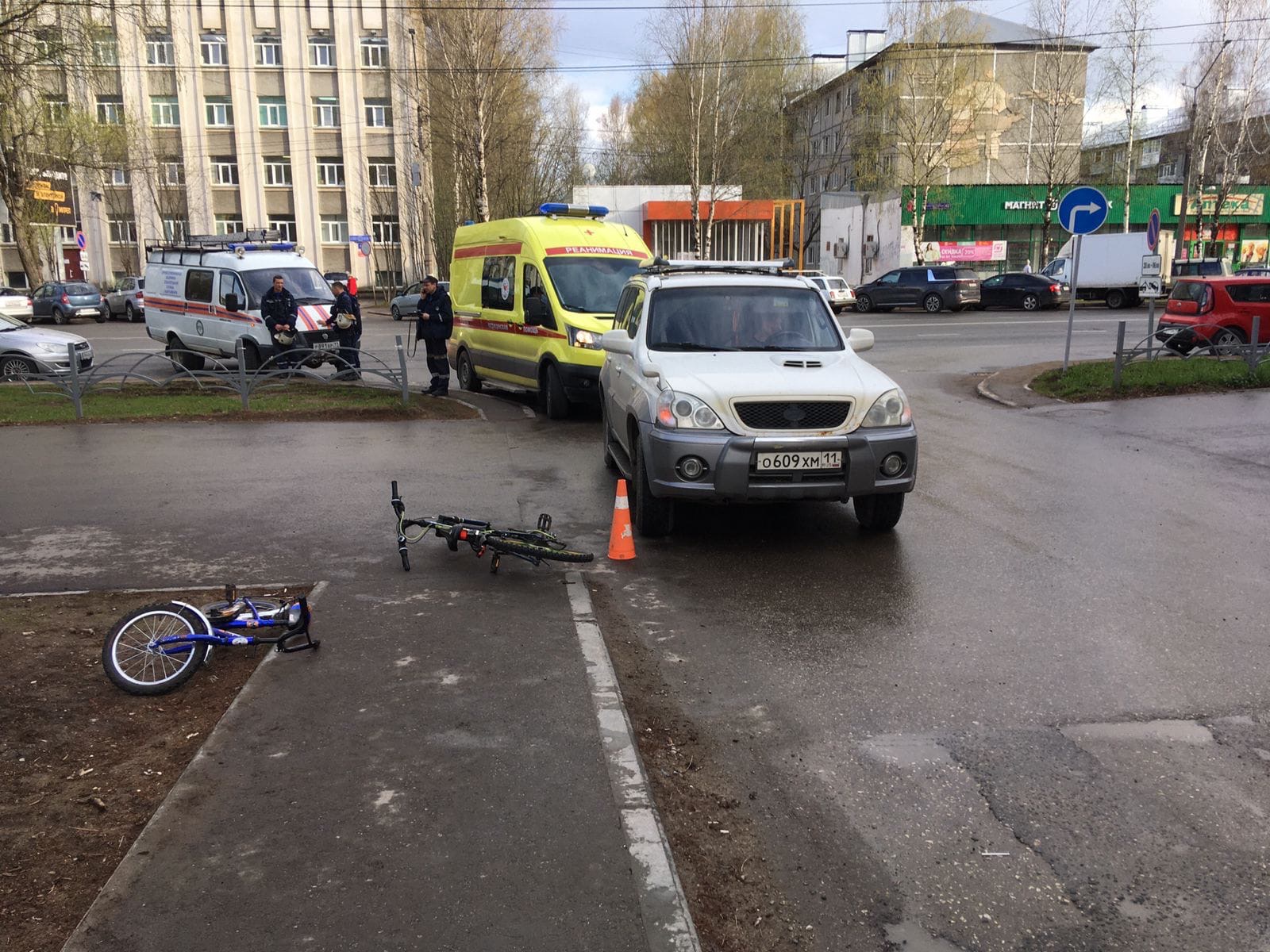В Сыктывкаре водитель иномарки сбил ребенка на велосипеде