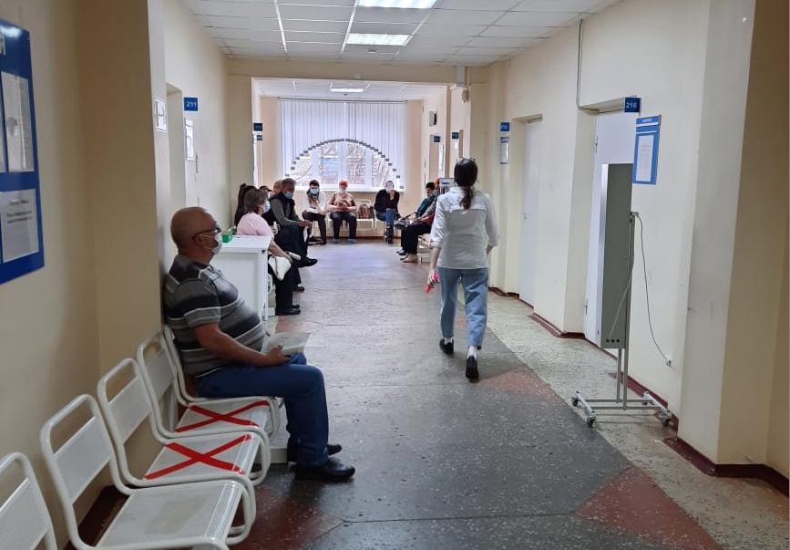 В сыктывкарской поликлинике на ремонт нескольких помещений потратят 2,5 миллиона рублей