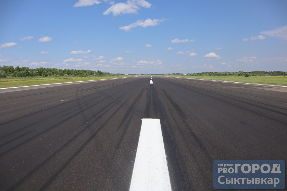 Как выглядит обновленная взлетная полоса Сыктывкара: 36 000 квадратных км свежего асфальта