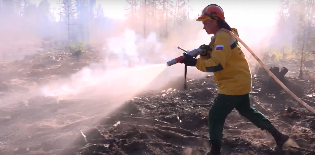 Сейчас в Коми бушуют 49 лесных пожаров