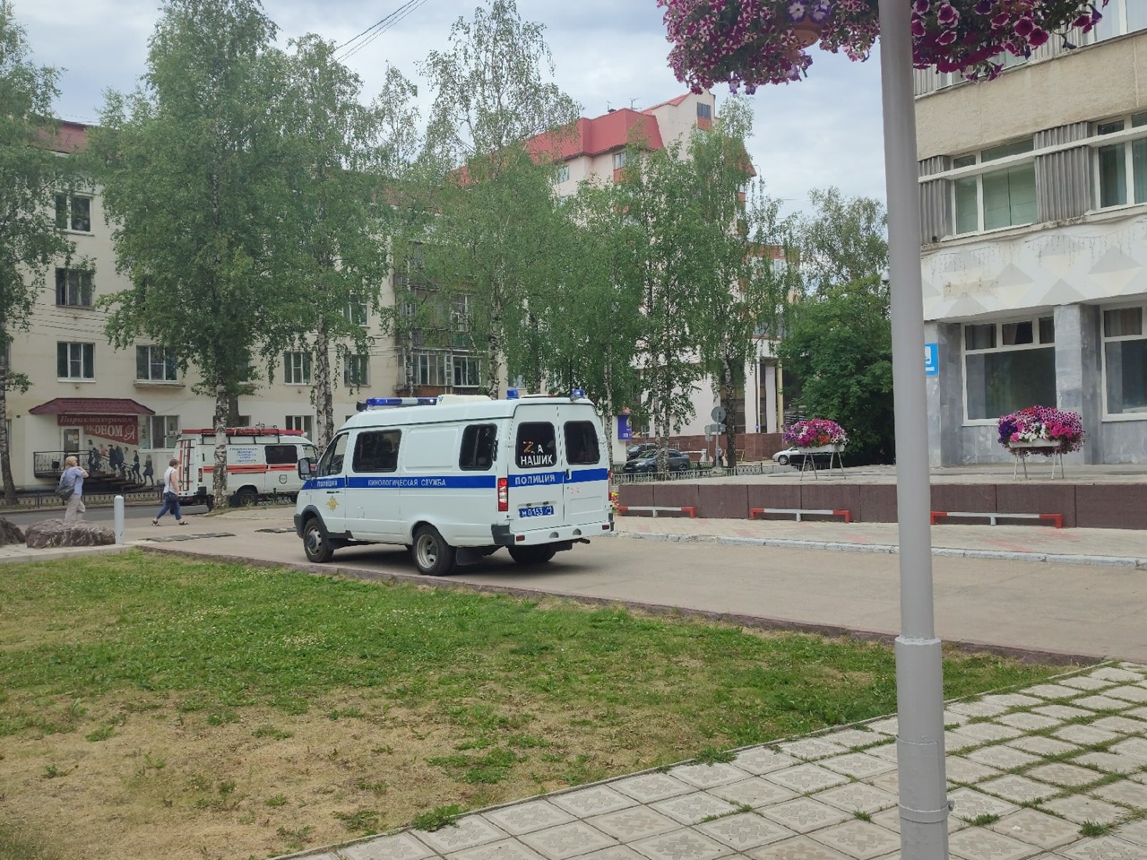 В Сыктывкаре второй день подряд эвакуируют мэрию из-за сообщения о минировании