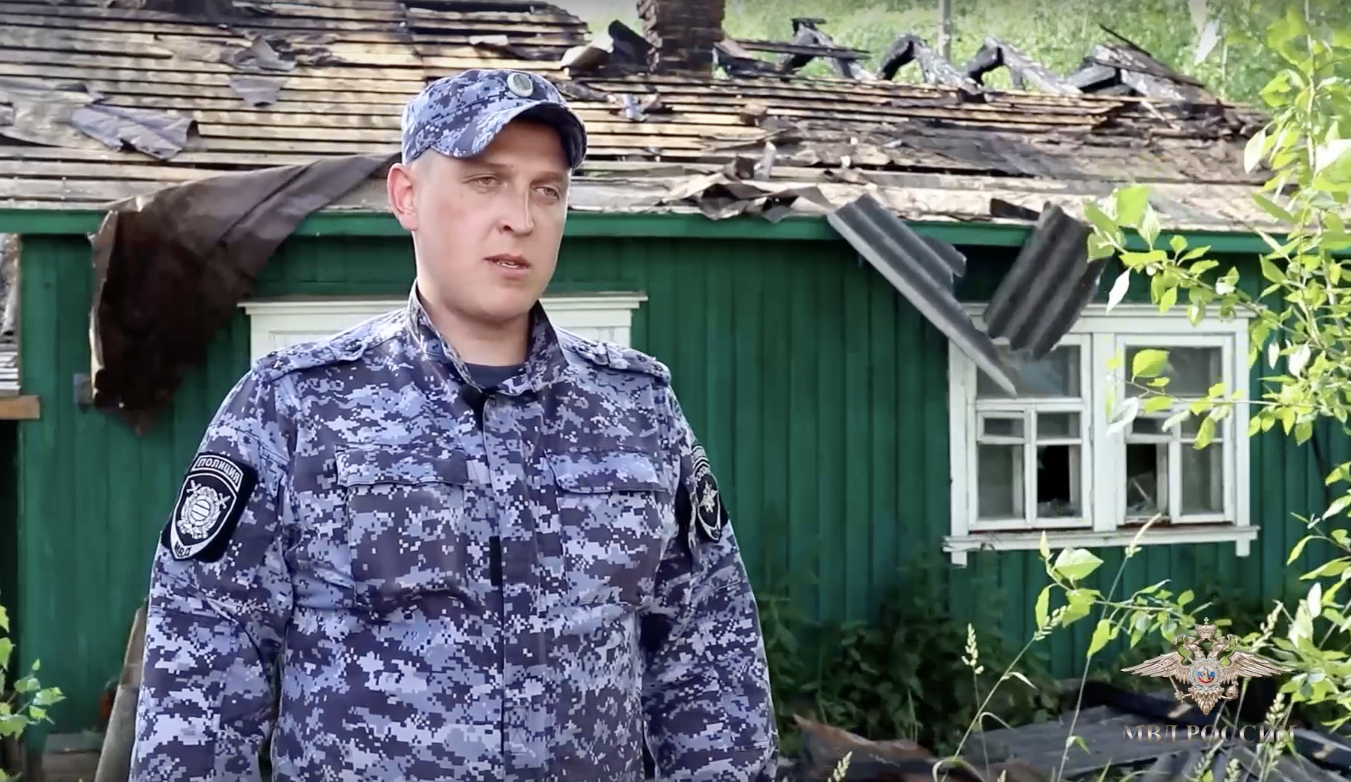 В Сыктывкаре полицейские спасли из огня пятерых людей