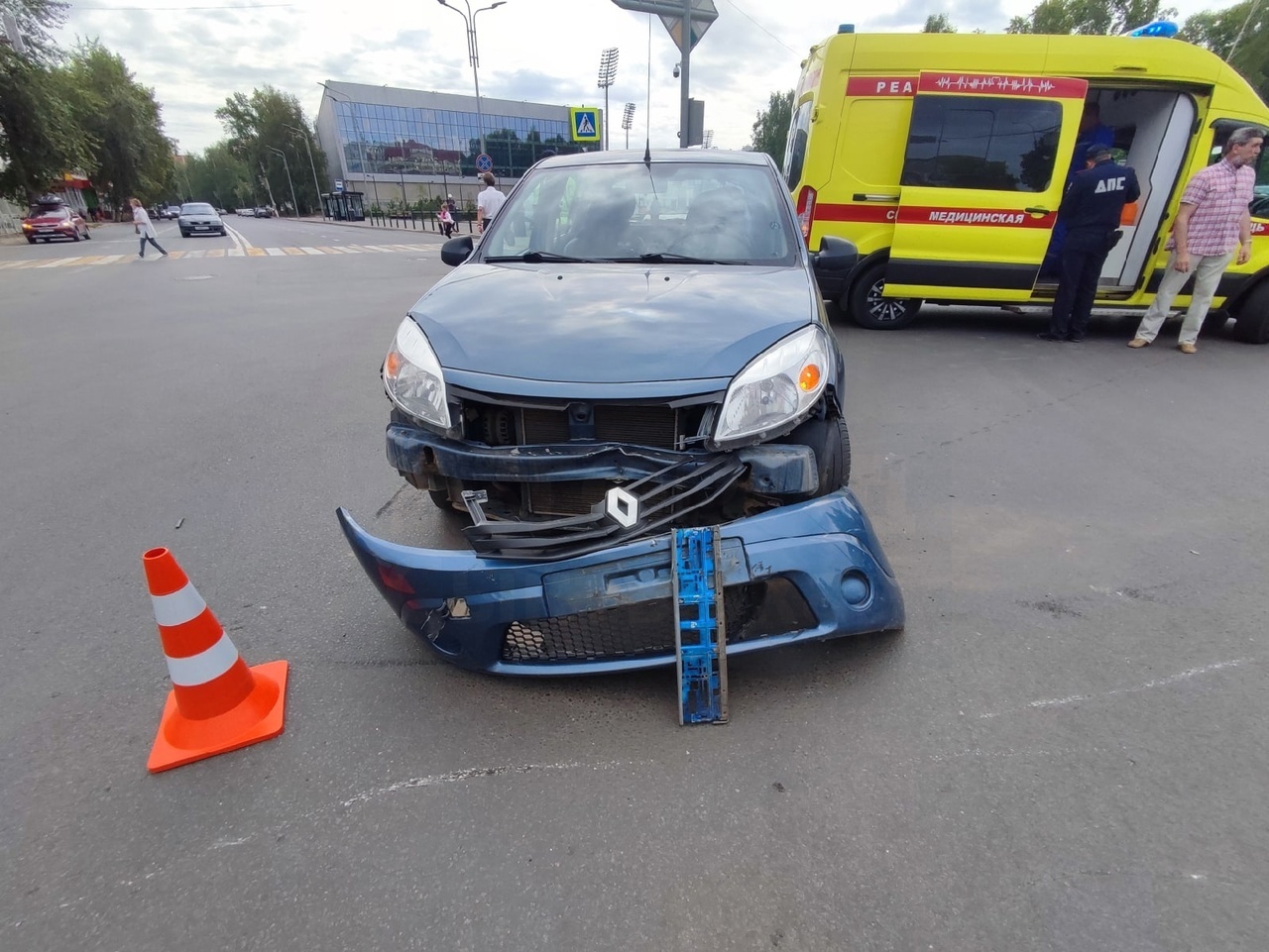 ДТП с мотоциклом в центре Сыктывкара: на место приехала реанимация