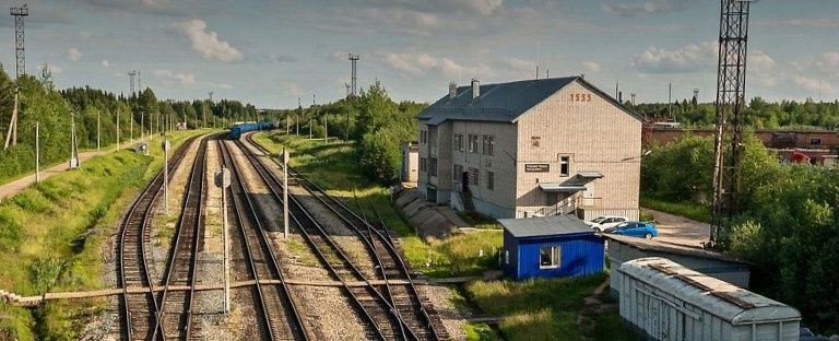 В Сыктывкаре на 18-летнего парня наехал поезд: появились подробности