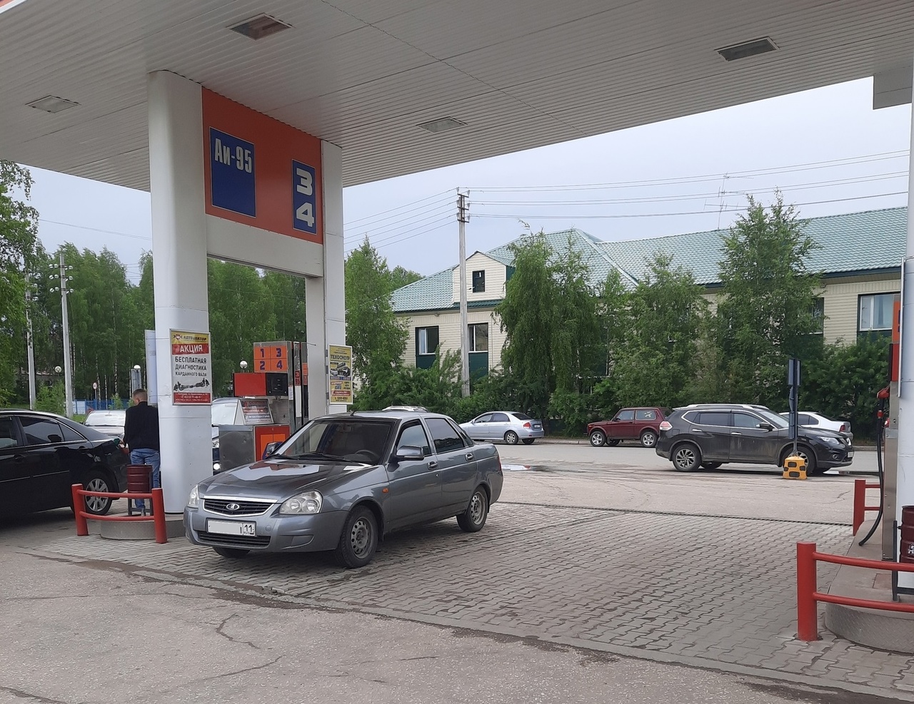 Сыктывкарцы о подорожании бензина: "Все равно дешевле, чем в других регионах"