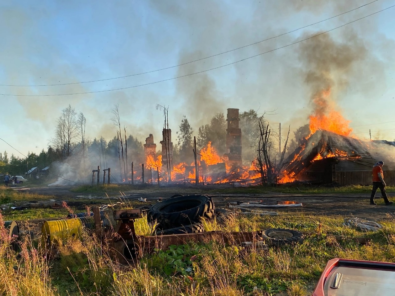 В Коми жилой дом сгорел дотла: жильцы остались на улице