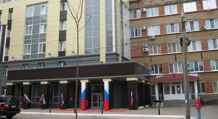 Сыктывкарке пришлось судиться со школой, чтобы получить справку