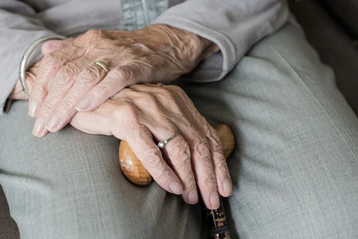 Хирург назвал пять привычек, приближающих старение