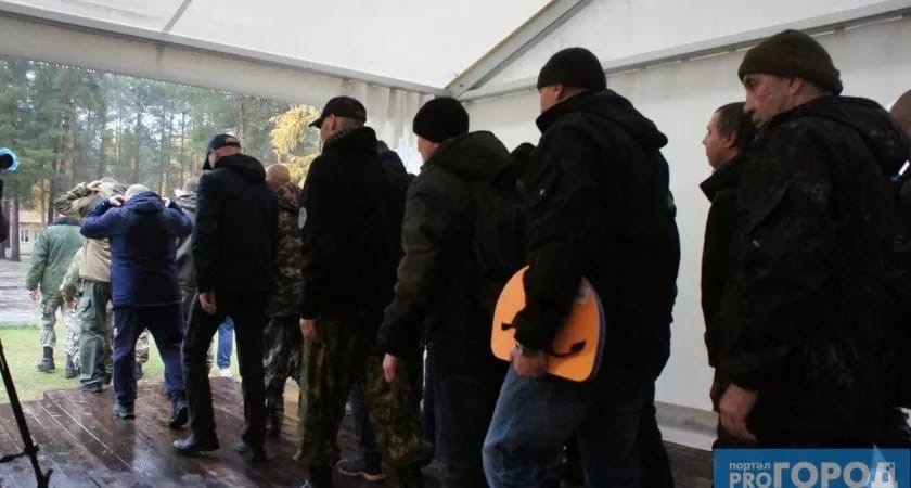 Депутаты предложили освободить от частичной мобилизации "неслуживших" мужчин