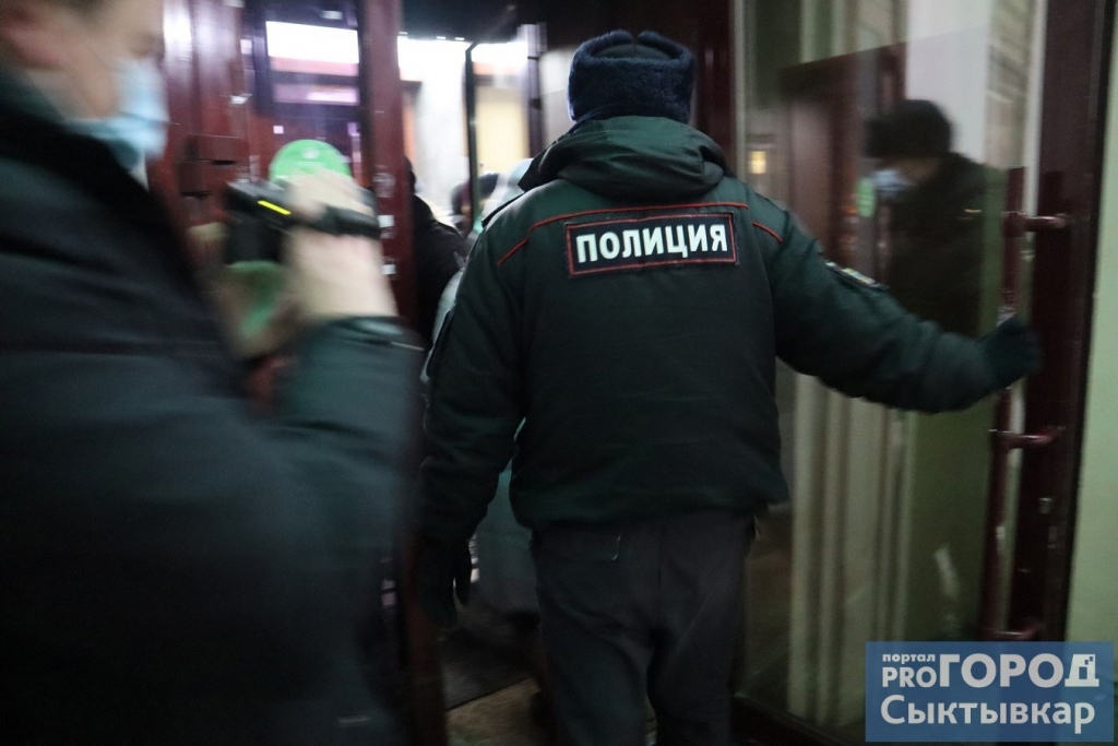 В Усть-Куломском районе перед судом предстанет несовершеннолетний за убийство матери