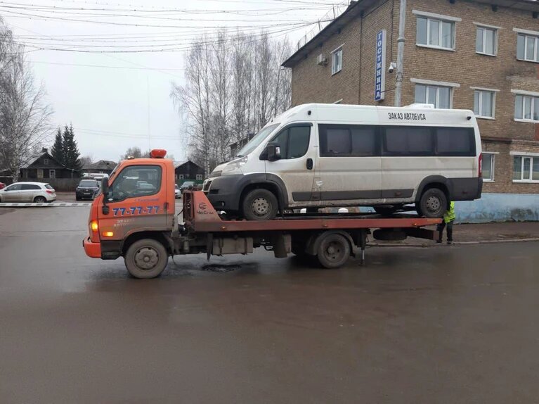 В Коми арестовали автобус