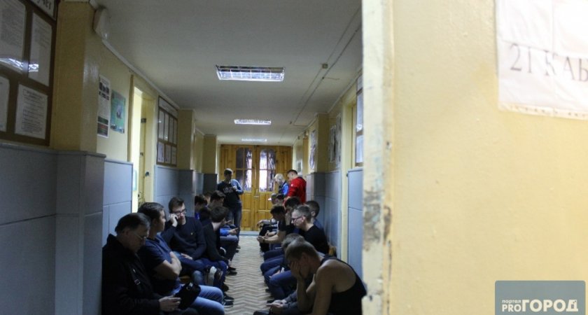 Россиянам объяснили, могут ли срочники отправиться в зону СВО