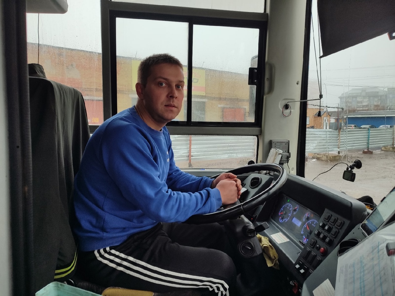 Лучший водитель автобуса Сыктывкара рассказал об ответственности за каждого пассажира