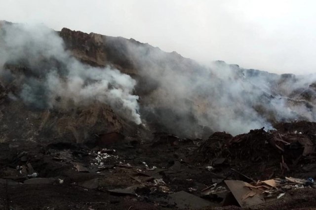 В Коми загорелся полигон производственных отходов