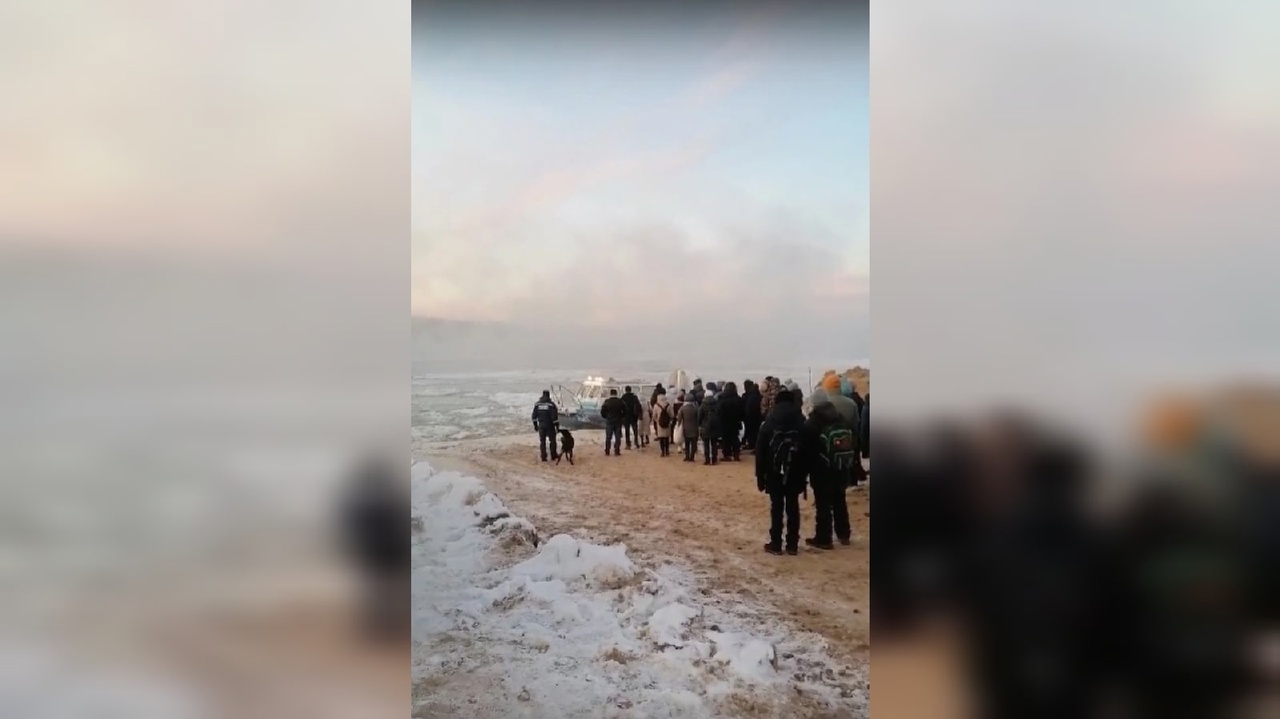 "Дети замерзали": в заречных поселках Сыктывкара люди стояли на морозе 2,5 часа