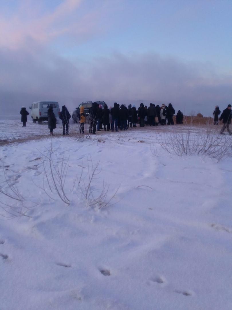 "В палатке холодно": в заречных поселках Сыктывкара проблема с транспортом еще не решена 