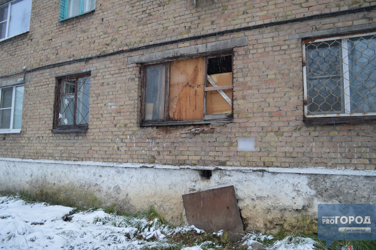 В Минстрое ответили, когда расселят аварийное общежитие в центре Сыктывкара