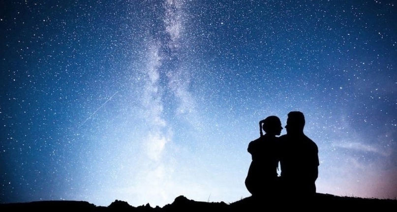 Овнов ждут приятные знакомства, а Раков — удивительные открытия: гороскоп на 26 ноября 