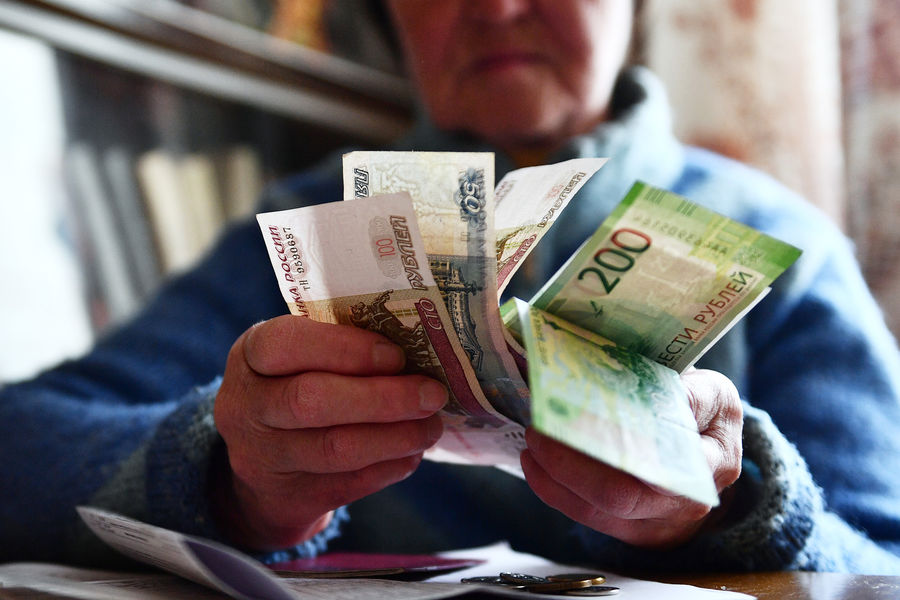 Жителям Коми объяснили, что будет с пенсией при увольнении в 2023 году