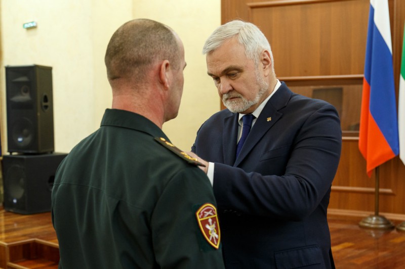Глава Коми вручил государственные награды участникам специальной военной операции