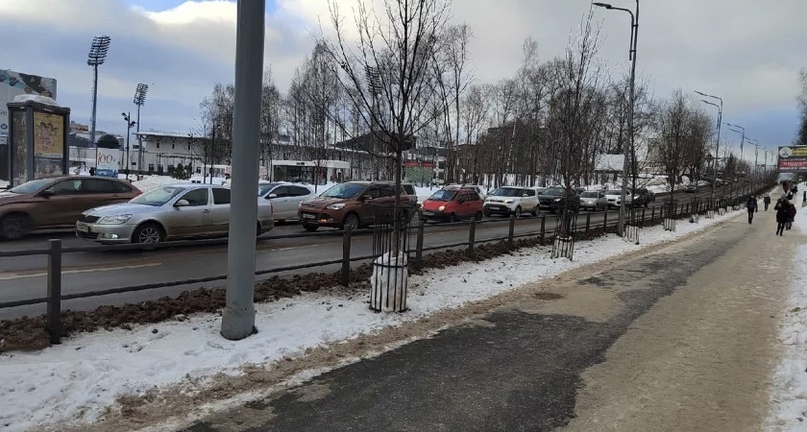 В Сыктывкаре никто не захотел строить парковку за 7,3 миллиона рублей
