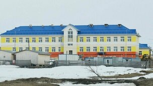 Глава Коми проинспектировал строительство двух детских учреждений в Ижемском районе