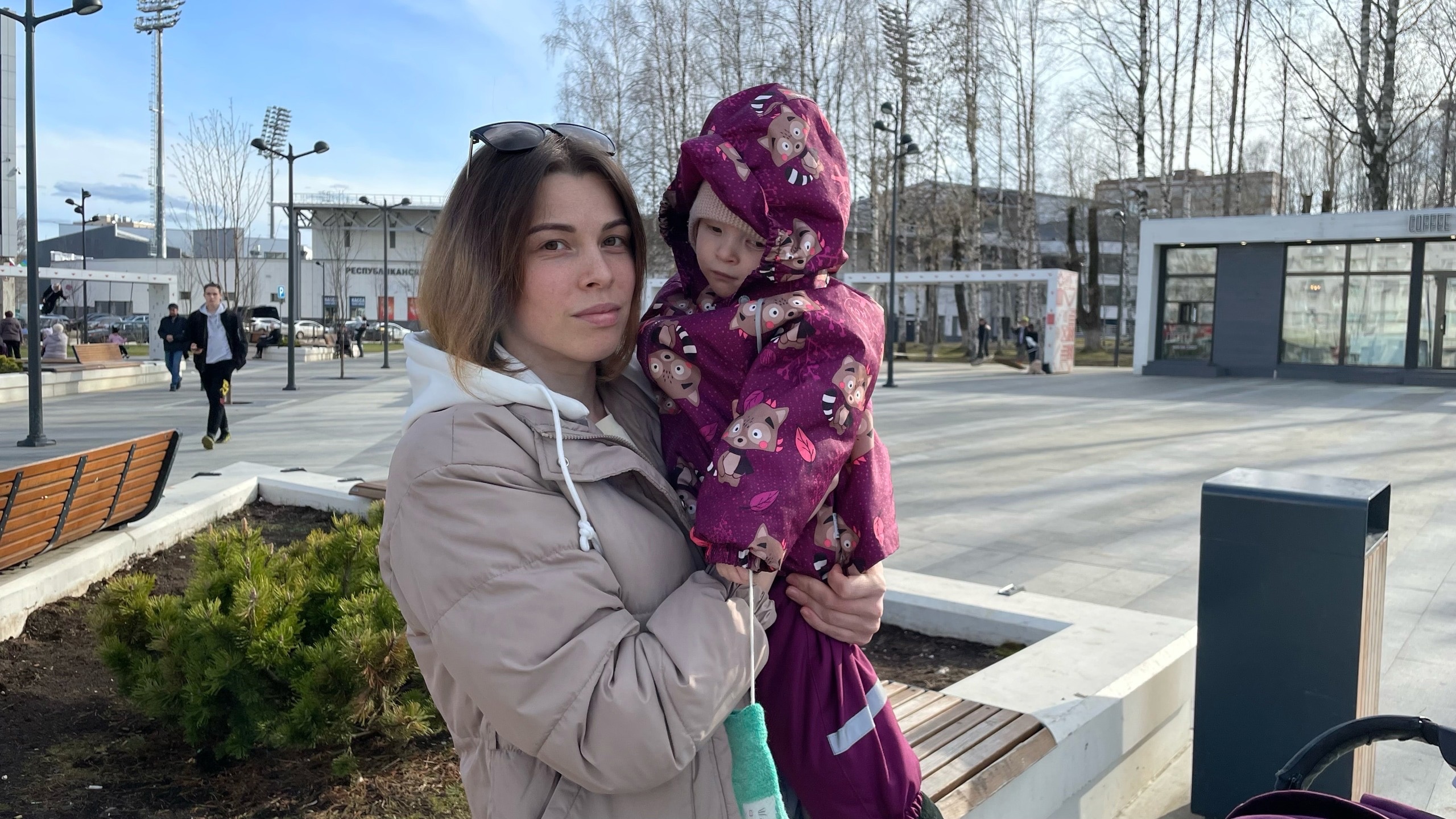 “Для нас нет места в благотворительных центрах”: сыктывкарка ищет деньги на лечение дочери