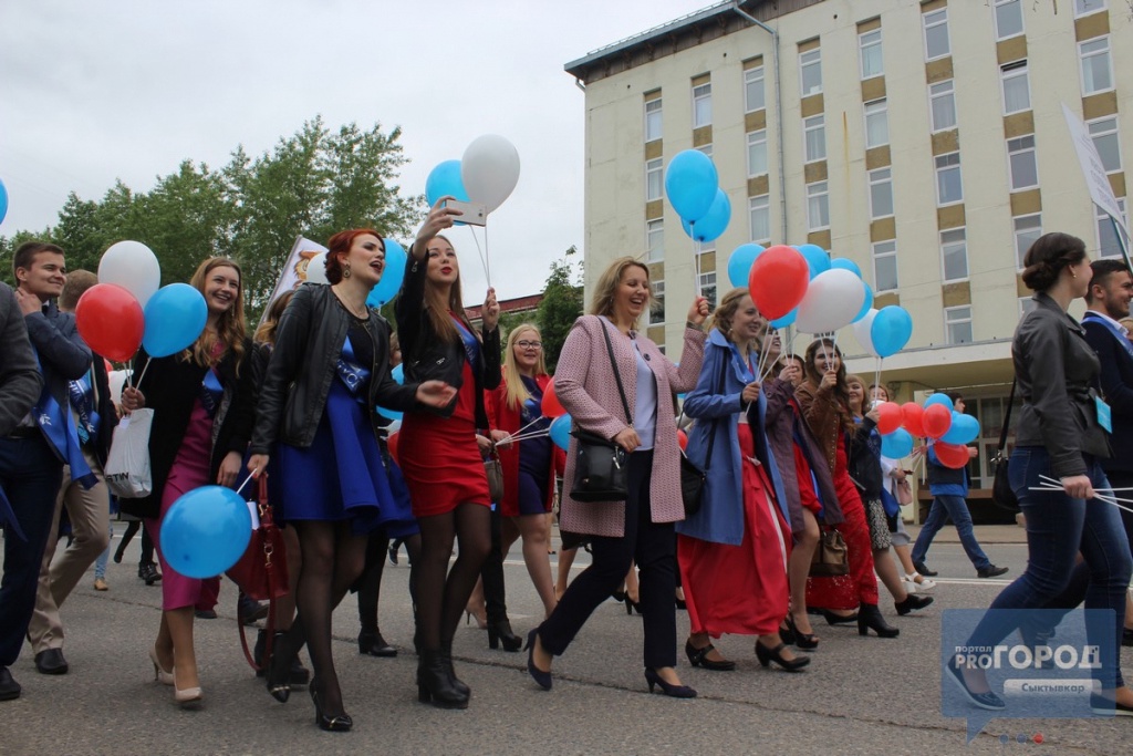 Отменили на несколько лет: российских школьников шокировали решением по ЕГЭ