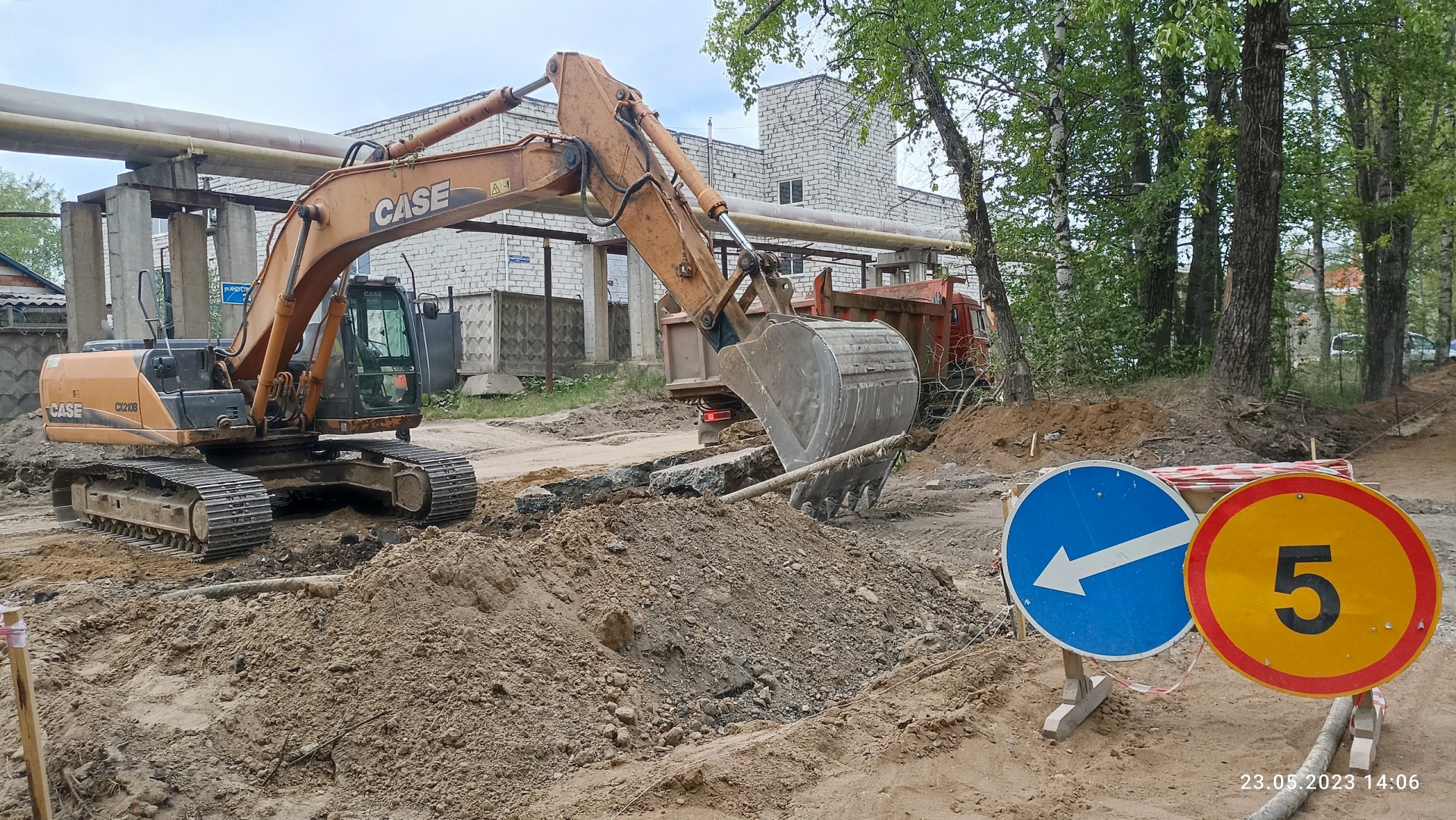 Дорожники назвали дату завершения ремонта улицы Индустриальной в Сыктывкаре
