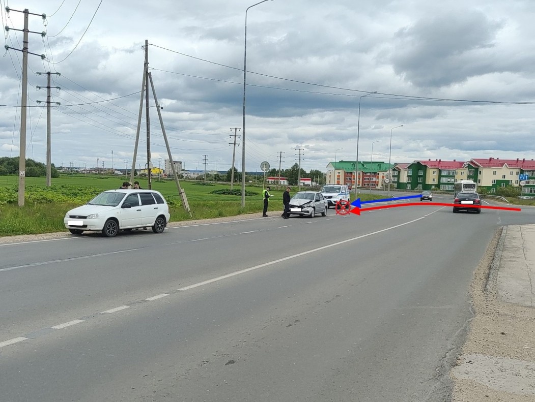В Сыктывкаре водитель-новичок устроил ДТП с пострадавшим