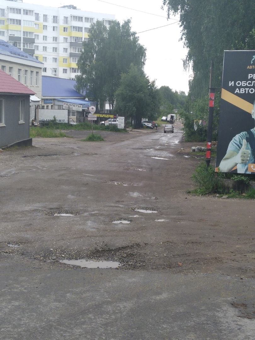 Мэрия Сыктывкара объяснила задержку с ремонтом улицы Мичурина