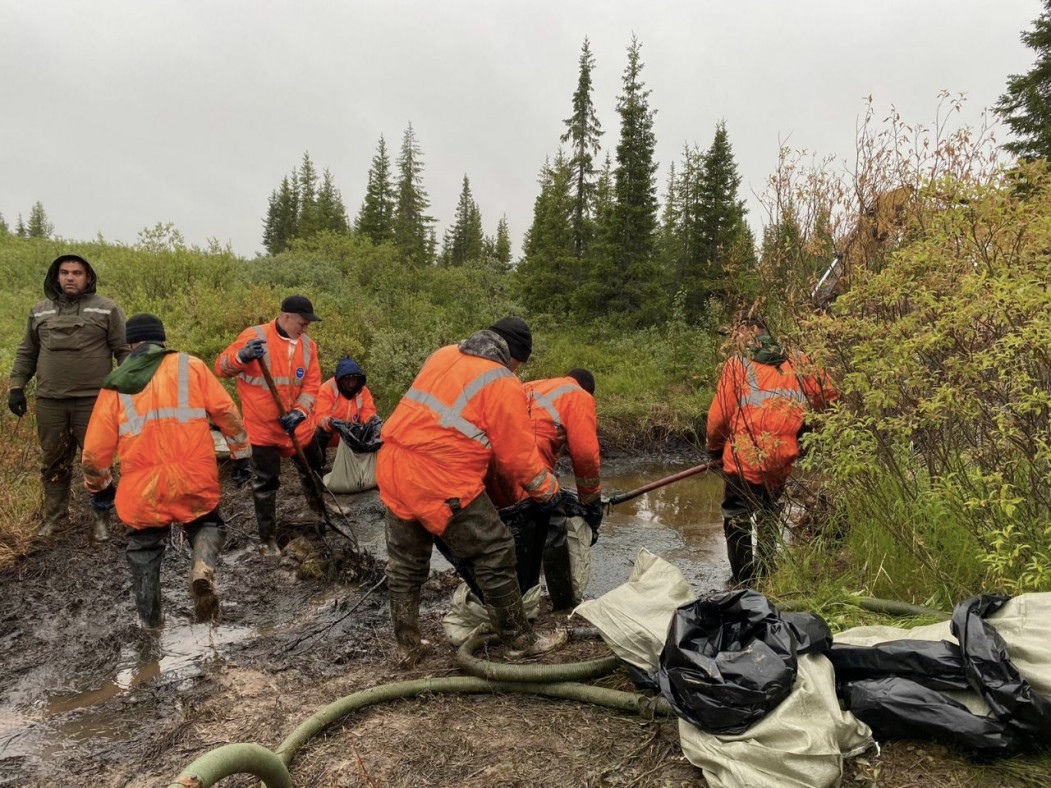 В Коми к концу июля ликвидируют последствия нефтеразлива 