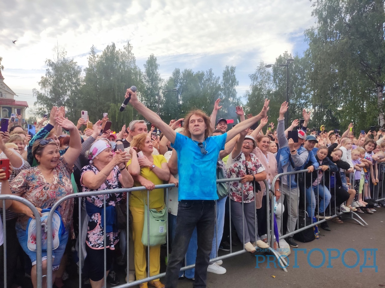 В Выльгорте на День Сыктывдинского района отожгли группа "Турбмода" и Александр Добрынин