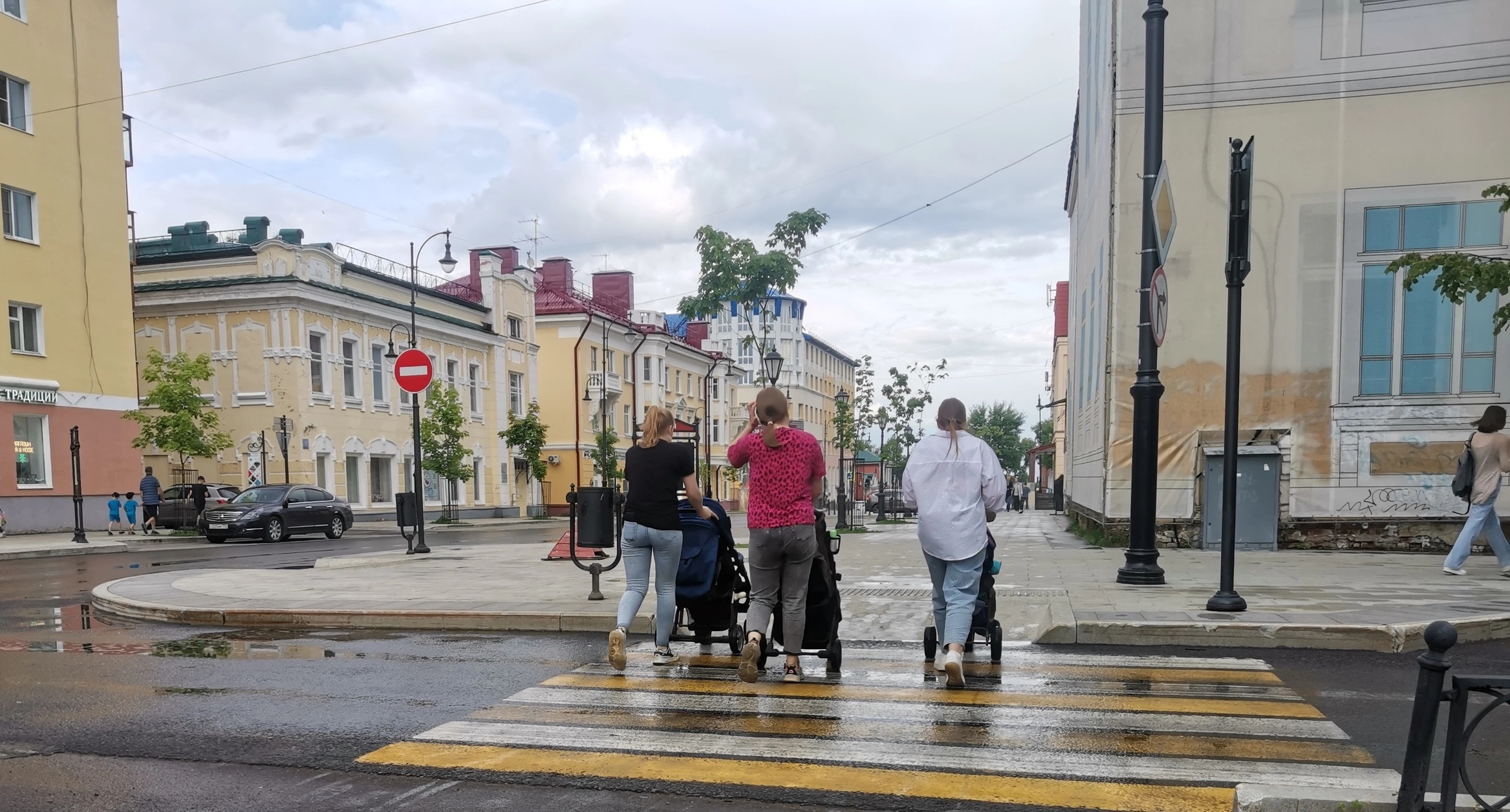 Денежный ливень озолотит лишь три знака: Глоба дала прогноз на конец лета