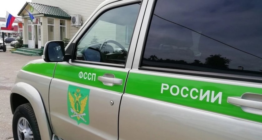 В Коми дорожников заставили выплатить пострадавшим автовладельцам почти миллион рублей